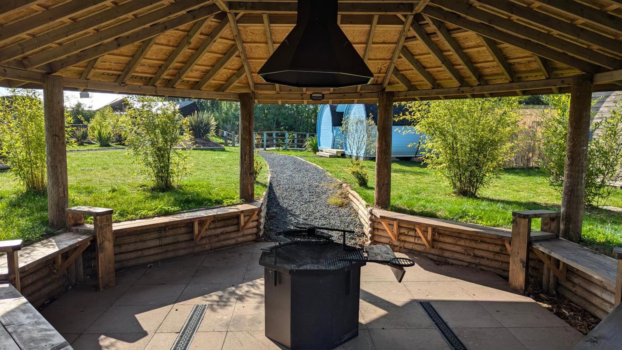 Villa Sunset Retreats The Double Hobbit Worcester Exterior foto